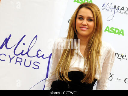 Miley Cyrus photocall - Derbyshire Banque D'Images