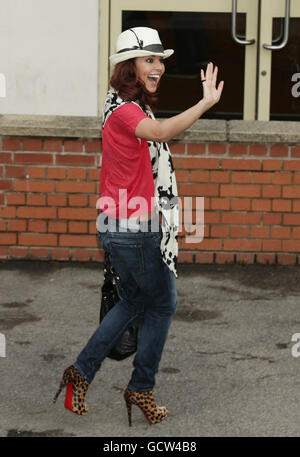 Le facteur X - Londres.Cheryl Cole arrive aux Studios Fountain de Wembley, en avance sur le spectacle X Factor ce soir. Banque D'Images