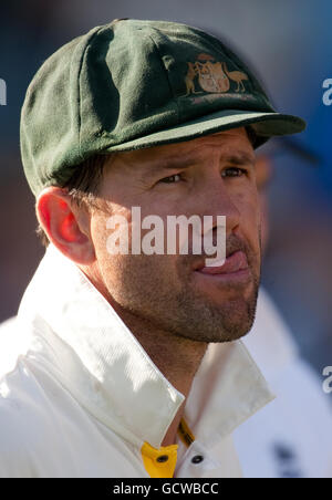 Cricket - série 2010 Ashes - Premier match de test - cinquième jour - Angleterre / Australie - le Gabba.Le capitaine australien Ricky Ponting après le premier Ashes Test au Gabba à Brisbane, en Australie. Banque D'Images