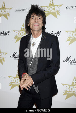 Ronnie Wood arrive pour le Marshall Classic Rock Roll of Honor, au Roundhouse dans le nord de Londres. Banque D'Images