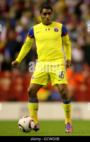 Football - UEFA Europa League - Groupe K - Liverpool / Steaua Bucuresti - Anfield.Banel Nicolita, Steaua Bucuresti Banque D'Images