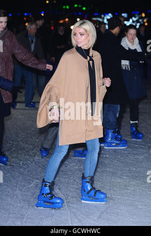 Nicola McLean skate à la nuit d'ouverture du Winter Wonderland à Hyde Park, Londres. APPUYEZ SUR ASSOCIATION photo. Date de la photo: Jeudi 18 novembre 2010. Le crédit photo devrait se lire comme suit : Ian West/PA Wire Banque D'Images