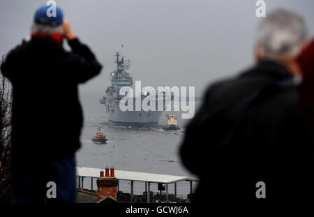 HMS Ark Royal voyage d'adieu Banque D'Images