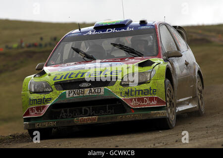 Jari-Matti Latvala en Finlande dans le Ford Focus RS WRC 08 lors de la phase spéciale d'agneau doux du Wales Rally GB 2010 près de Llangurig. Banque D'Images