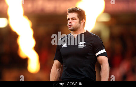 Soccer - 2010 Investec Perpetual Series - pays de Galles / Nouvelle-Zélande - Millennium Stadium.Richie McCaw de Nouvelle-Zélande pendant le match de la série permanente Investec au Millennium Stadium de Cardiff. Banque D'Images