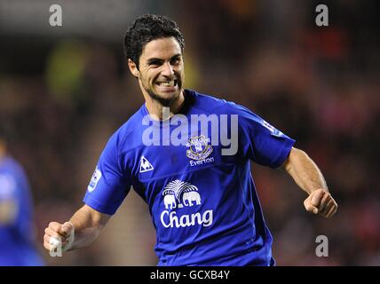 Football - Barclays Premier League - Sunderland / Everton - Stade de lumière.Mikel Arteta, de Everton, célèbre l'équaliseur pour le faire 2-2 Banque D'Images