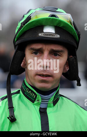 Courses hippiques - National Hunt - Lingfield Park. Jockey Leighton Aspell Banque D'Images