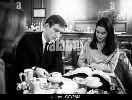 Geraldine Chaplin et Tom Courtenay Banque D'Images