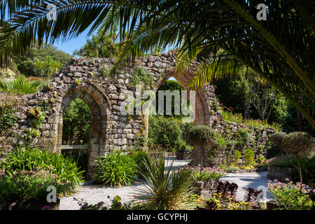 L'ancienne abbaye, jardin de l'abbaye de Tresco, Îles Scilly, UK Banque D'Images