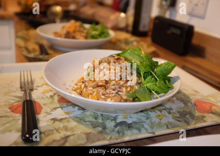 Courge butternut fait maison et le risotto aux champignons Banque D'Images