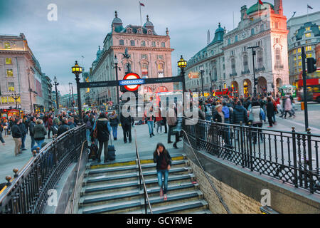 Picadilly Circus. Londres, Angleterre, Royaume-Uni, Europe. Banque D'Images