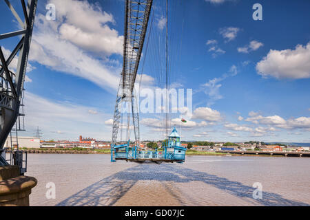 Transporter Bridge, Newport, Gwent, Galles du Sud, Royaume-Uni, montrant la télécabine. Banque D'Images