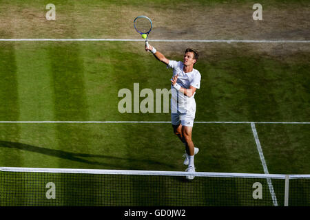 Londres, Royaume-Uni. 8 juillet, 2016. Tomas Berdych (CZE) Tennis : Tomas Berdych de la République tchèque lors de la simple messieurs demi-finale des championnats de tennis de Wimbledon contre Andy Murray de Grande-Bretagne à l'All England Lawn Tennis et croquet Club à Londres, Angleterre . © AFLO/Alamy Live News Banque D'Images