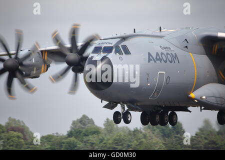 Fairford, UK. 09 juillet, 2016. Le Royal International Air Tattoo 2016 fourni un grand affichage des avions civils et militaires modernes Crédit : Uwe Deffner/Alamy Live News Banque D'Images