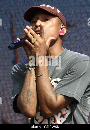 Londres, Royaume-Uni. 10 juillet, 2016. Pharrell Williams fonctionne à l'heure d'été britannique Barclaycard à Hyde Park, Londres le 10 juillet 2016 Photo de Keith Mayhew Crédit : KEITH MAYHEW/Alamy Live News Banque D'Images