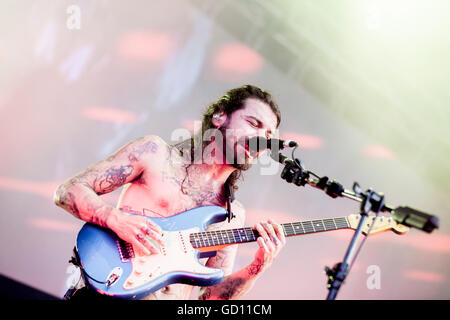 Monza Italie. 10 juillet 2016. Le groupe de rock écossais Biffy Clyro effectue en live sur la scène du Parco di Monza au cours de l'I-Days Festival ©Matteo Scalet/Alamy Live New Banque D'Images