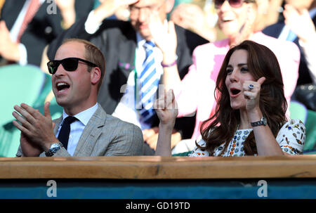 Duc et Duchesse de Cambridge applaudir la victoire de Heather Watson et Henri Kontinen dans le double mixte au jour 13 de l'de Wimbledon à l'All England Lawn Tennis et croquet Club, Wimbledon. Banque D'Images