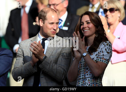 Duc et Duchesse de Cambridge applaudir la victoire de Heather Watson et Henri Kontinen dans le double mixte au jour 13 de l'de Wimbledon à l'All England Lawn Tennis et croquet Club, Wimbledon. Banque D'Images