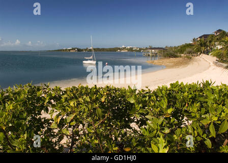 Plage de Hope Town (South Beach). La Ville espère, Elbow Cay, Abacos. Bahamas. Banque D'Images