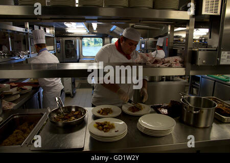 La cuisine Viking Alruna, ou galley, est impeccable et efficace. Banque D'Images