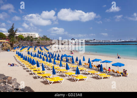 La plage de Playa Dorada, Playa Blanca, Lanzarote, Canaries, Espagne, Europe, Atlantique Banque D'Images
