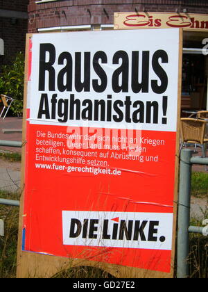 Politique, élections, Allemagne, Hambourg, élections parlementaires 2009, affiche électorale du parti socialiste Die Linke avec le texte : quitter l'Afghanistan !, 31.08.2009 , droits additionnels-Clearences-non disponible Banque D'Images