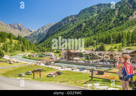 Vallée de Valnontey (près de Cogne) dans le parc du Gran Paradiso, vallée d'aoste, Italie. Banque D'Images