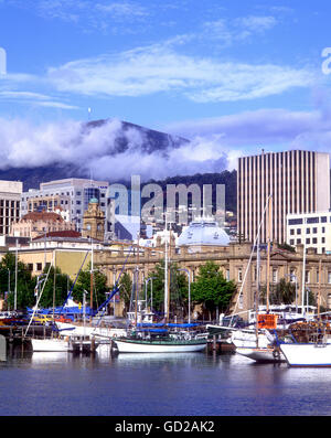 Le centre-ville de Hobart Tasmanie Australie Hobart et Mount Wellington Vue de Constitution Dock Adrian Baker Banque D'Images