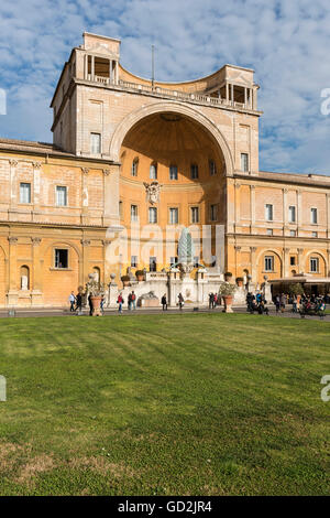 La Cour de la pomme de pin (Cortile della Pigna), Musée du Vatican, Rome, Italie. Banque D'Images