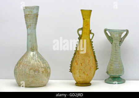 Beaux-arts, antiquité, vases romains et les navires du 1er jusqu'au 4 siècle, musée de l'ancienne culture orientale, musée archéologique, Istanbul, l'artiste n'a pas d'auteur pour être effacé Banque D'Images