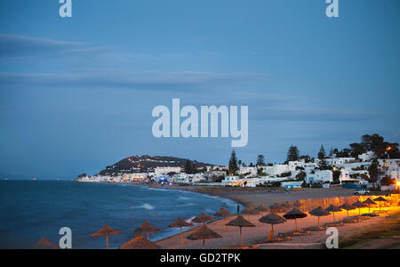 Soir vue de la plage de Gammarth Tunis, Tunisie Banque D'Images