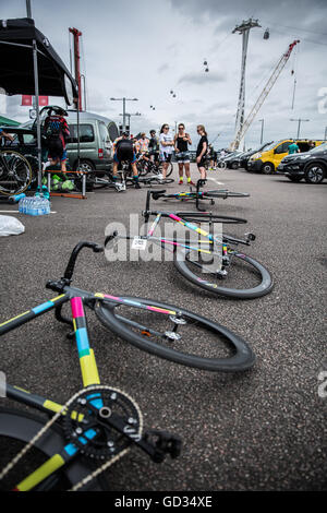 Fixie Vélos à Greenwick Penisula Funiculaire au cours de Red Hook Crit Londres 2016 Critérium Vélo de course Banque D'Images