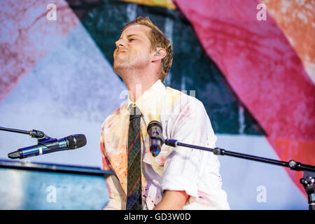 Clarkston, Michigan, USA. 8 juillet, 2016. ANDREW MCMAHON sur la ''Weezer et de panique ! À la discothèque le tournée d'été'' au DTE Energy Music Theatre à Clarkston, MI le 8 juillet 2016 © Marc Nader/ZUMA/Alamy Fil Live News Banque D'Images