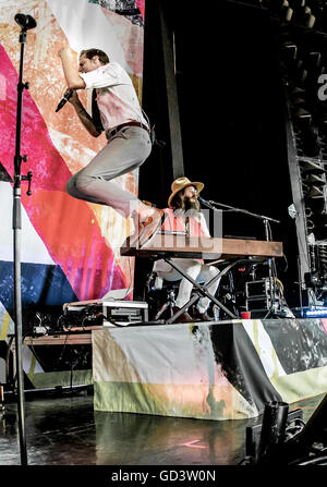 Clarkston, Michigan, USA. 8 juillet, 2016. ANDREW MCMAHON sur la ''Weezer et de panique ! À la discothèque le tournée d'été'' au DTE Energy Music Theatre à Clarkston, MI le 8 juillet 2016 © Marc Nader/ZUMA/Alamy Fil Live News Banque D'Images