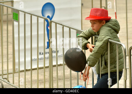 Karlovy Vary, République tchèque. 06Th Juillet, 2016. Atmosphère lors de la 51e Festival International du Film de Karlovy Vary à Karlovy Vary, République tchèque, le 3 juillet 2016. © Slavomir Kubes/CTK Photo/Alamy Live News Banque D'Images