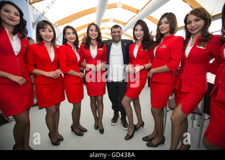 Farnborough, Hampshire, Royaume-Uni. 12 juillet, 2016. Farnborough International Airshow 2016 Mardi 12 juillet 2016. Tony Fernandes de Chief Executive Officer du groupe AirAsia Crédit : Jeff Gilbert/Alamy Live News Banque D'Images