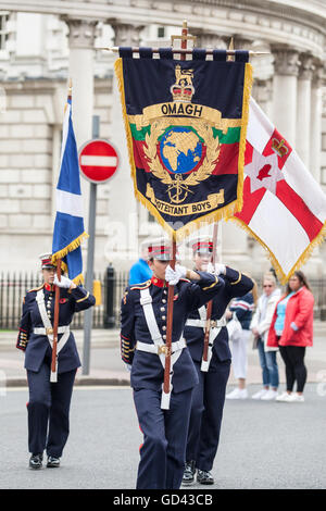 Belfast, Royaume-Uni. 12 juillet 2016. Célébrer le douzième orangistes. Il a son origine au cours de la fin du xviiie siècle dans l'Ulster. Elle célèbre la glorieuse révolution (1688) et victoire de roi protestant Guillaume d'Orange sur le roi catholique Jacques II à la bataille de la Boyne (1690), Crédit : Bonzo/Alamy Live News Banque D'Images