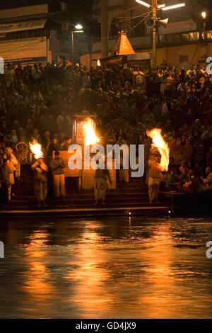 Soir à Haridwar puja Banque D'Images