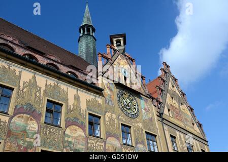 Vom Rathaus mit la façade astronomischer Uhr, Ulm, Bade-Wurtemberg, Allemagne, Europa Banque D'Images