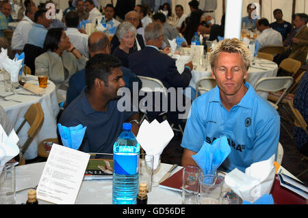 Muttiah Muralitharan et Allan Mullally Banque D'Images