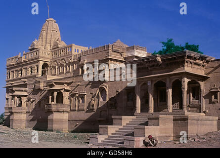 Jain temple près de Amar Sagar Banque D'Images