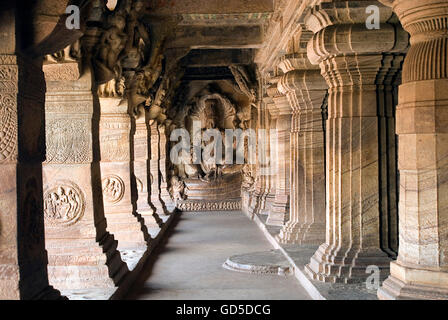 Grotte dédiée à Vishnu Banque D'Images