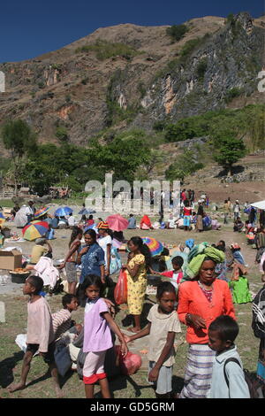 Le marché au village de Aituto dans le sud du Timor oriental en southeastasia. Banque D'Images