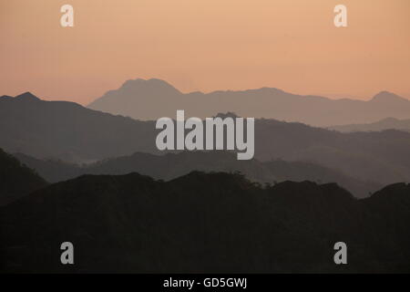 Le paysage avec près du village de Moubisse dans le sud du Timor oriental en southeastasia. Banque D'Images