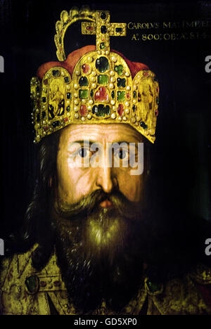 Charlemagne en son couronnement avec la couronne impériale Albrecht Dürer 1471-1528 Karl Charlemagne était de 747, le fils du maire du palais Pépin le jeune plus tard, le roi des Francs. Karl était 768 et 771 roi autocrate dans l'Empire franc. 774 Il s'installe en Italie en tant que roi des Lombards couronne, battu 772-792 dans trois guerres les païens Saxons et divisé leurs territoires dans son royaume. 788 Il a subjugué le duc de Bavière Tassilo III. 800 Noël couronné le Pape Léon III, empereur de Rome Banque D'Images