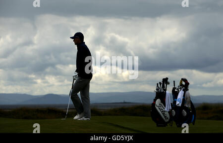 USA's Jordan Spieth se dresse sur la cinquième tee au cours de la journée de pratique au Royal Troon Golf Club, South Ayrshire. Banque D'Images