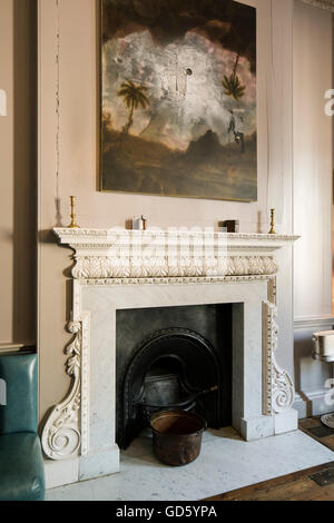 Vue de l'intérieur de cheminée restaurés. 76 Dean Street, London, United Kingdom. Architecte : SODA., 2016. Banque D'Images