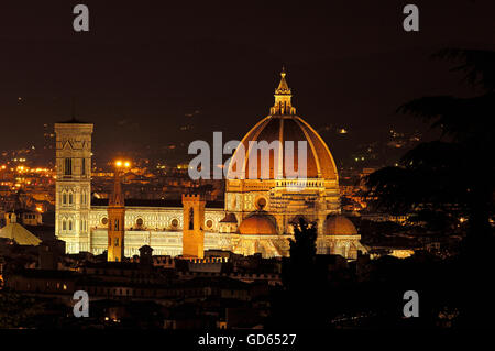 La cathédrale de Florence, au crépuscule, la cathédrale Santa Maria del Fiore, Toscane, Italie, Europe Banque D'Images