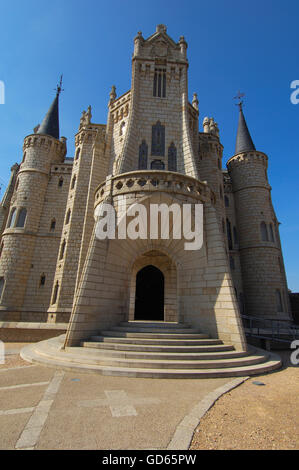 Astorga, Gaudi Palace Museun maintenant des façons, Palais Épiscopal, Via de la plata, Ruta de la Plata, province de León, Castilla y Leon, Chemin de Compostelle, Chemin de Saint Jacques, l'Espagne, Europe Banque D'Images