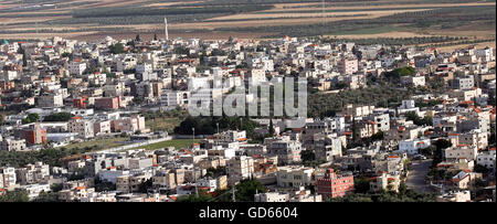 Vue aérienne du village arabe de Jadeidi-Makr, Galilée, Israël Banque D'Images